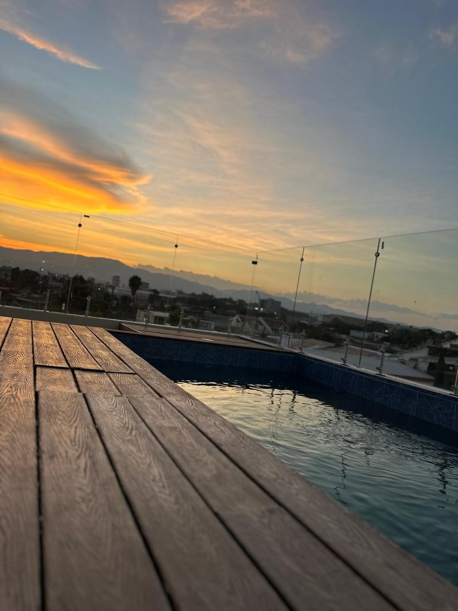 Sky Garden Hotel Guatemalaváros Kültér fotó